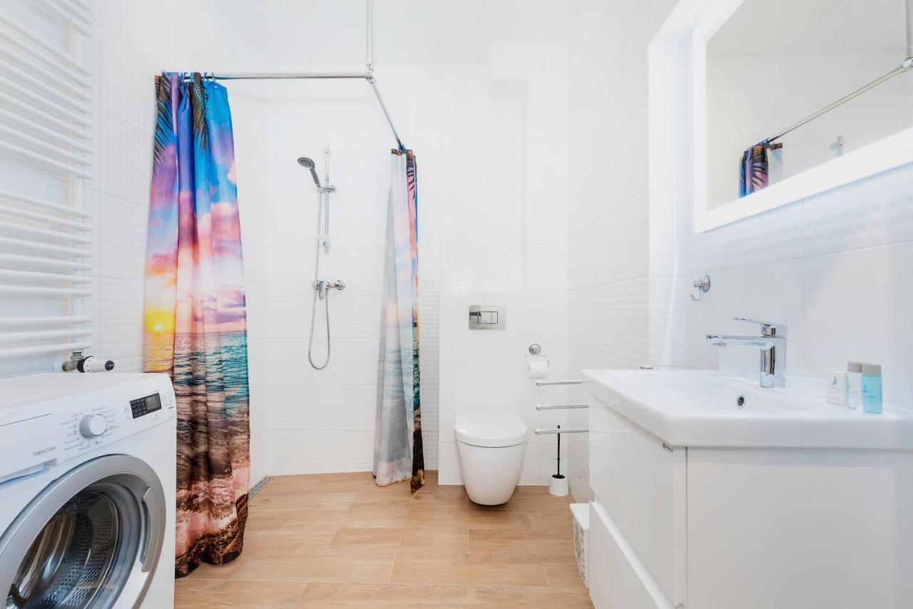 Apartamenty Biala Mewa By Renters 斯维诺乌伊希切 外观 照片